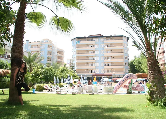 Elysee Garden Family 3*